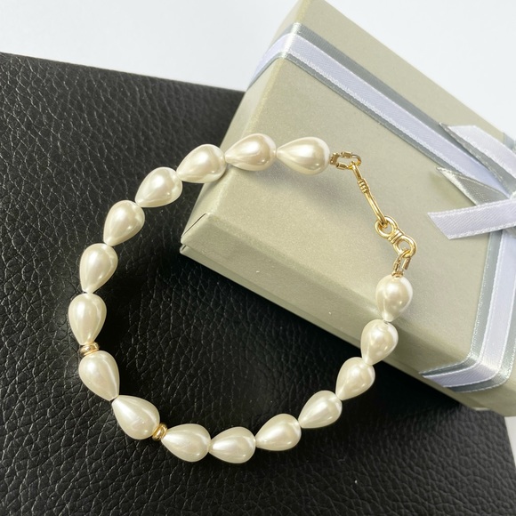 (Sold out)Gold filled Pearl bracelet, Handmade gemstone bracelet, 7.5" size. - Picture 4 of 9